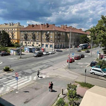 Priestranny 3 Izb. Apartman V Centre S Parkovanim. بانْشكا بيشتريتْسا المظهر الخارجي الصورة